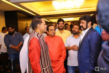 TSR Felicitates Gautamiputra Satakarni Team